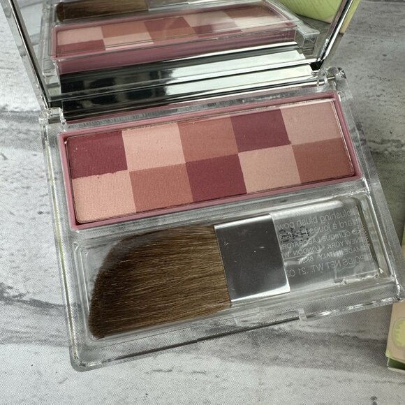 CLINIQUE Blushing Blush Powder Plush 01 PATCHWORK PINK .21 oz 6 g New - Picture 2 of 4